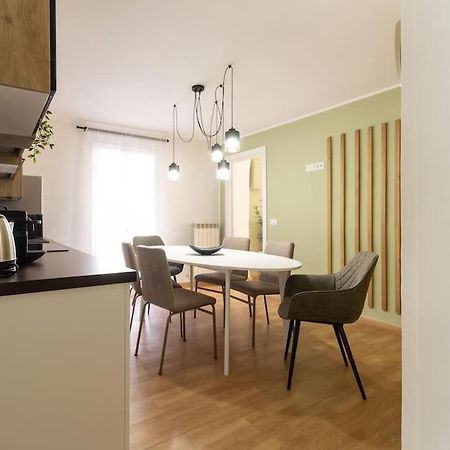 Elegant Flat In The City Centre With Two Suite Perugia Bagian luar foto
