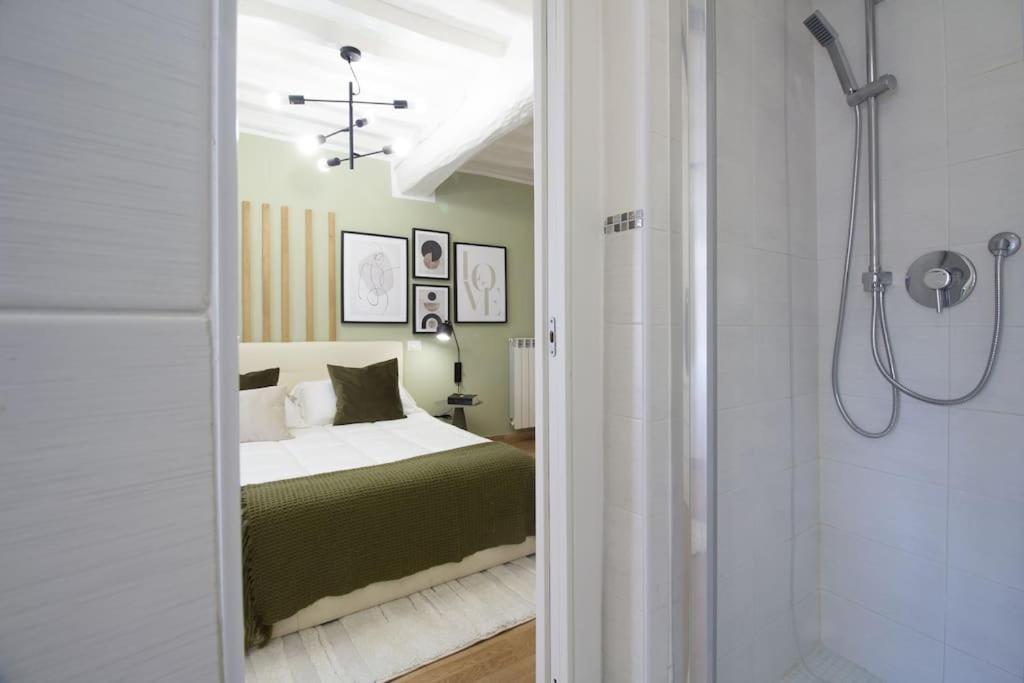 Elegant Flat In The City Centre With Two Suite Perugia Bagian luar foto
