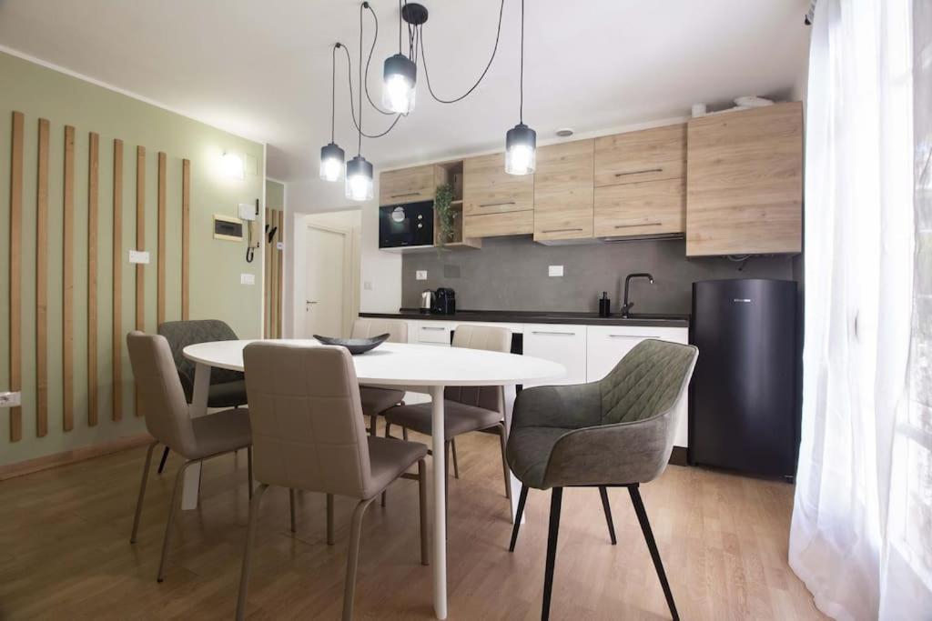 Elegant Flat In The City Centre With Two Suite Perugia Bagian luar foto