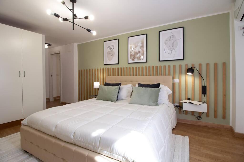 Elegant Flat In The City Centre With Two Suite Perugia Bagian luar foto